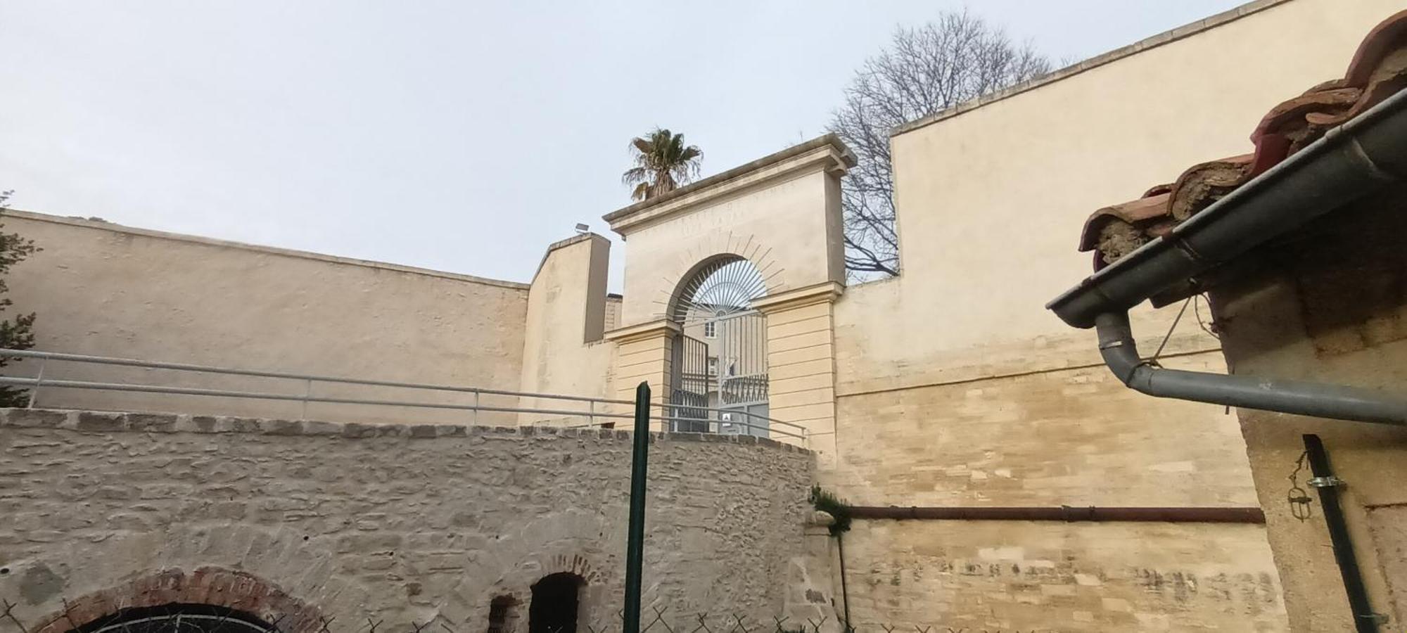 Maison Rulman Ним Екстериор снимка